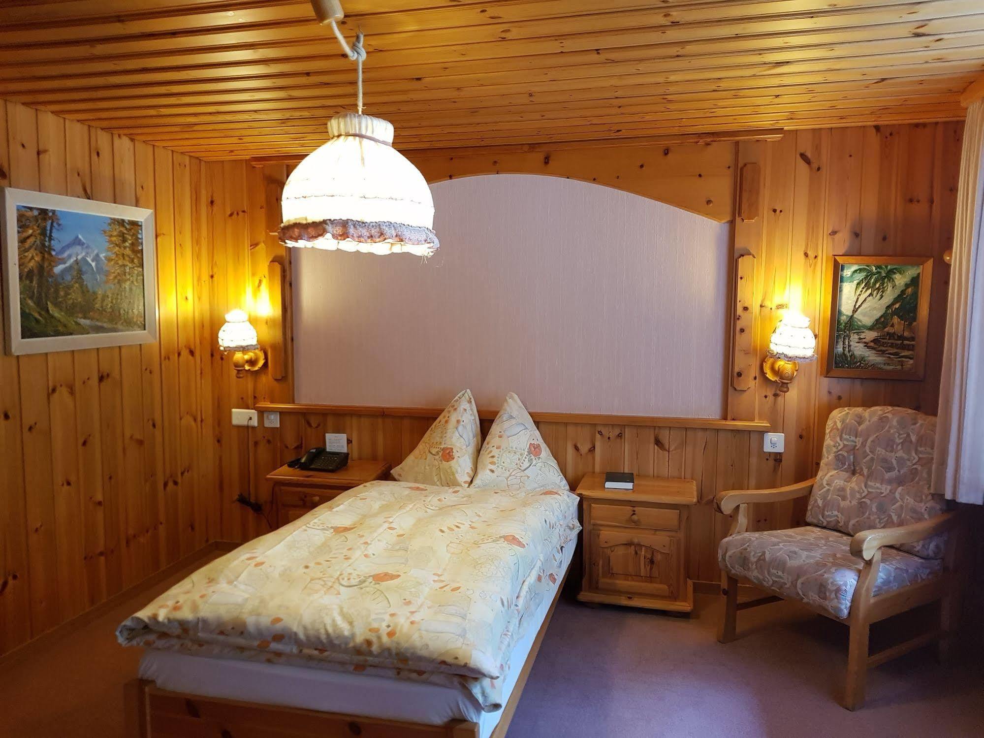 Alpine Budget Rooms By Tascherhof Exterior photo